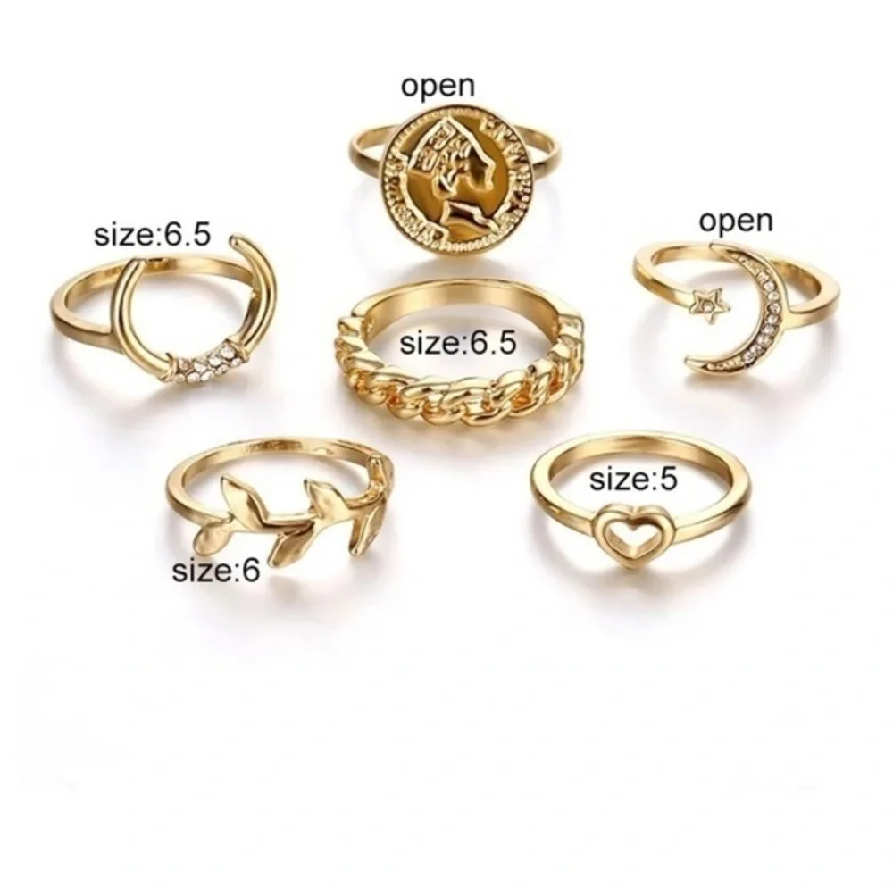 3/$30 💛 Bohemian Ring Set